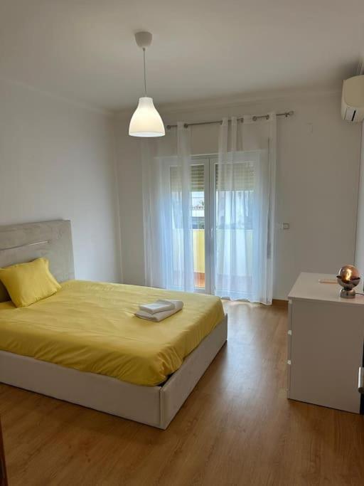 Extraordinary House At Fernao Ferro! Holiday home *